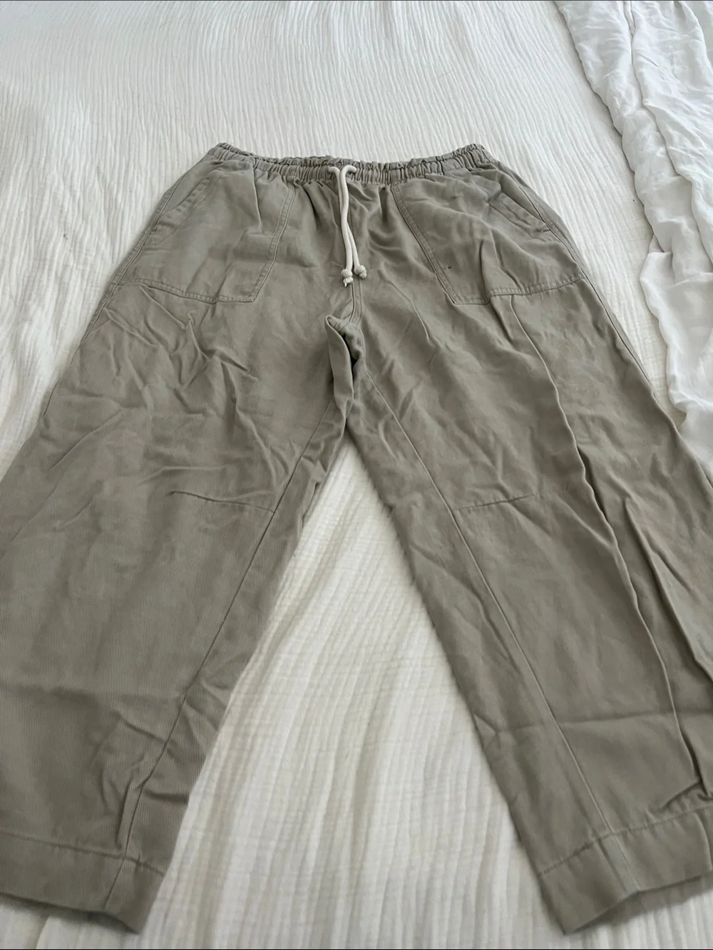 Old Navy Drawstring Women’s Pants in Khaki